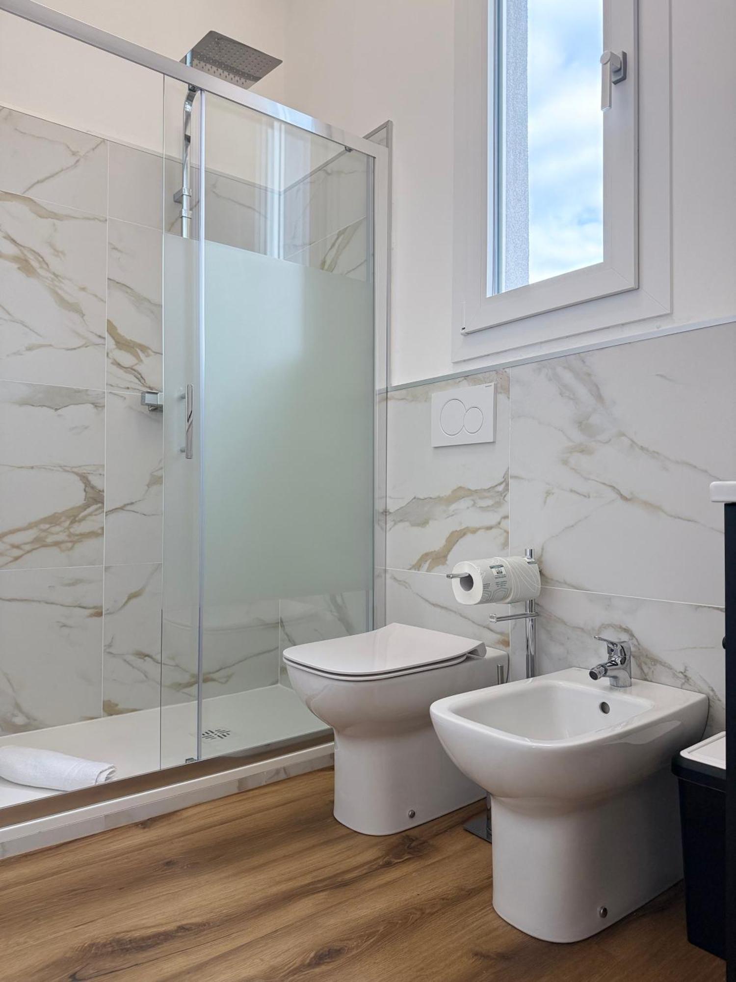 Отель Infinity House - Eleganza Moderna Tra Treviso E Venezia Casier Экстерьер фото